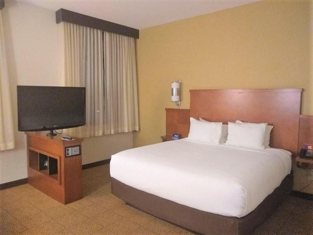 Hyatt Place Des Moines Downtown Екстериор снимка