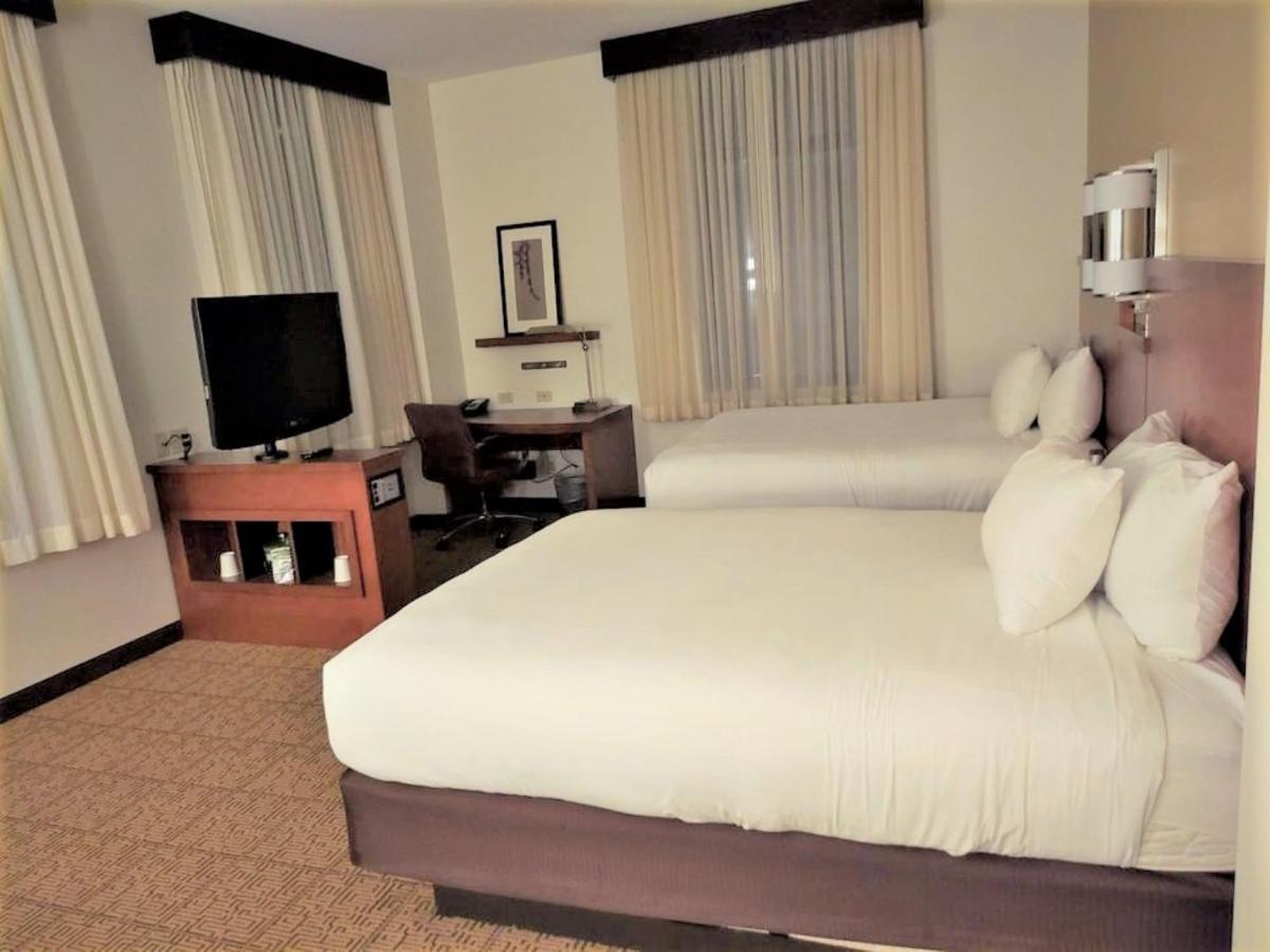 Hyatt Place Des Moines Downtown Екстериор снимка