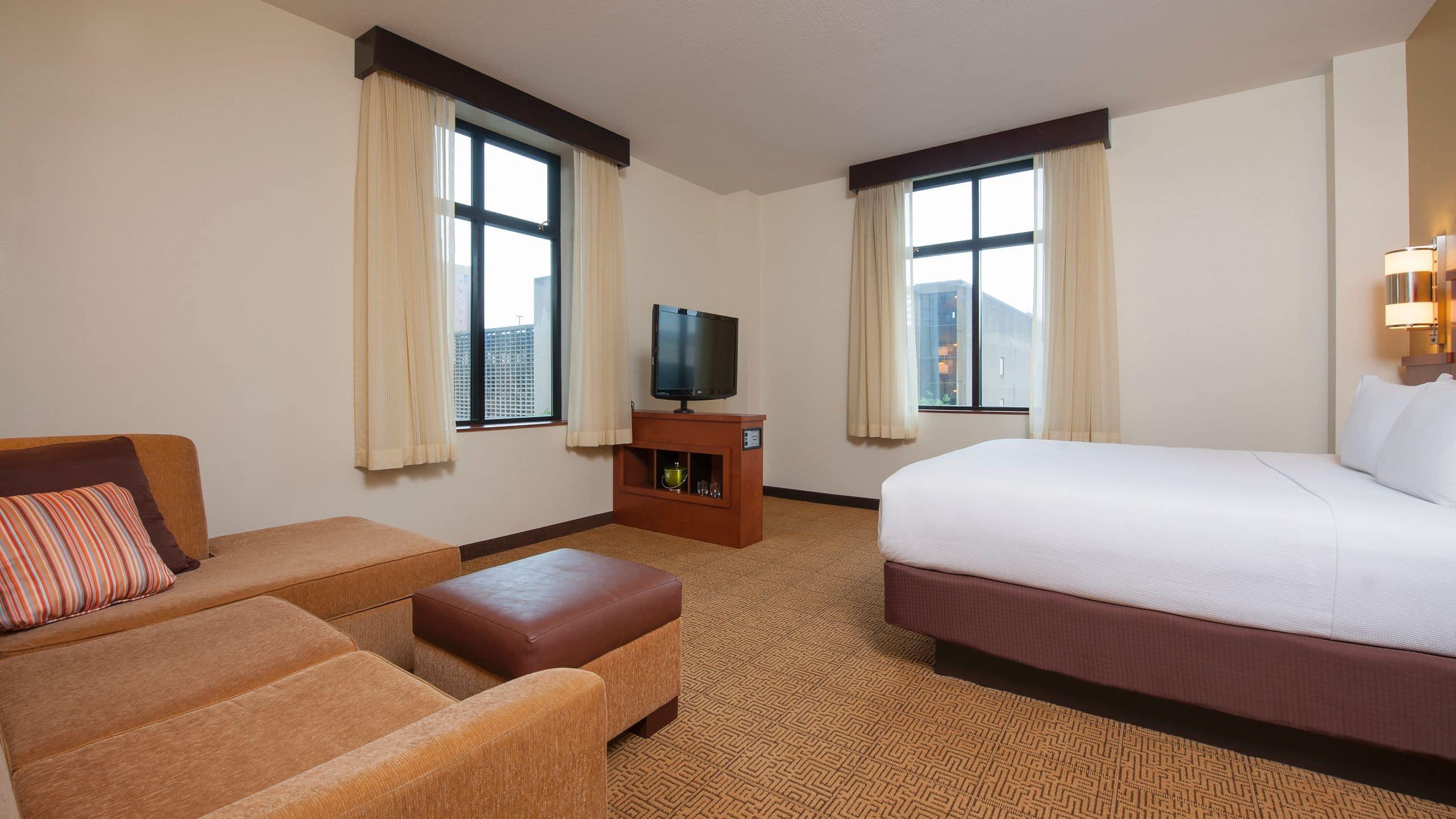 Hyatt Place Des Moines Downtown Екстериор снимка