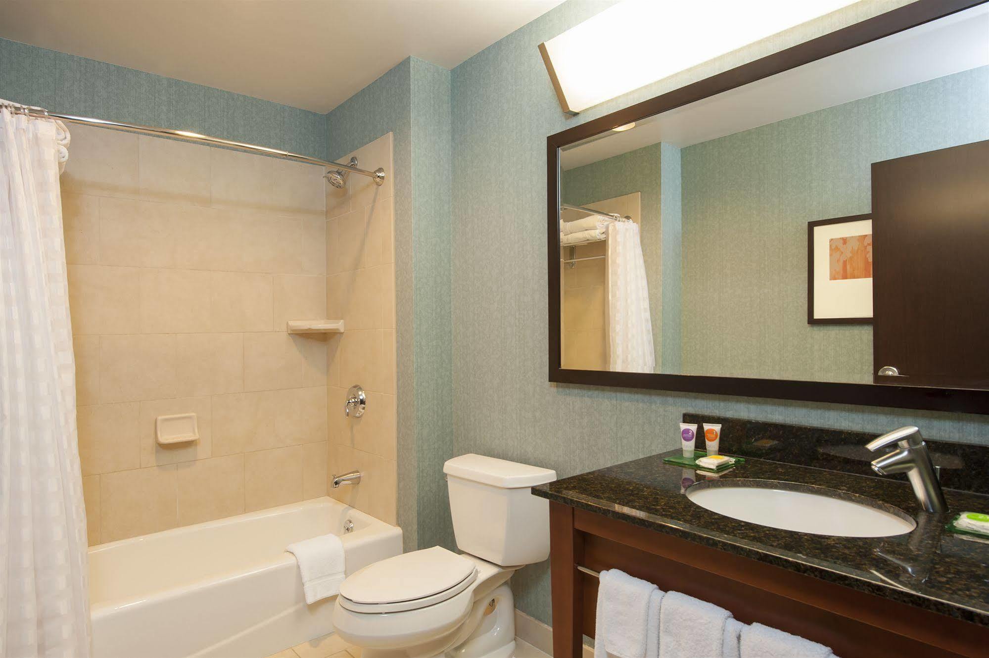 Hyatt Place Des Moines Downtown Екстериор снимка